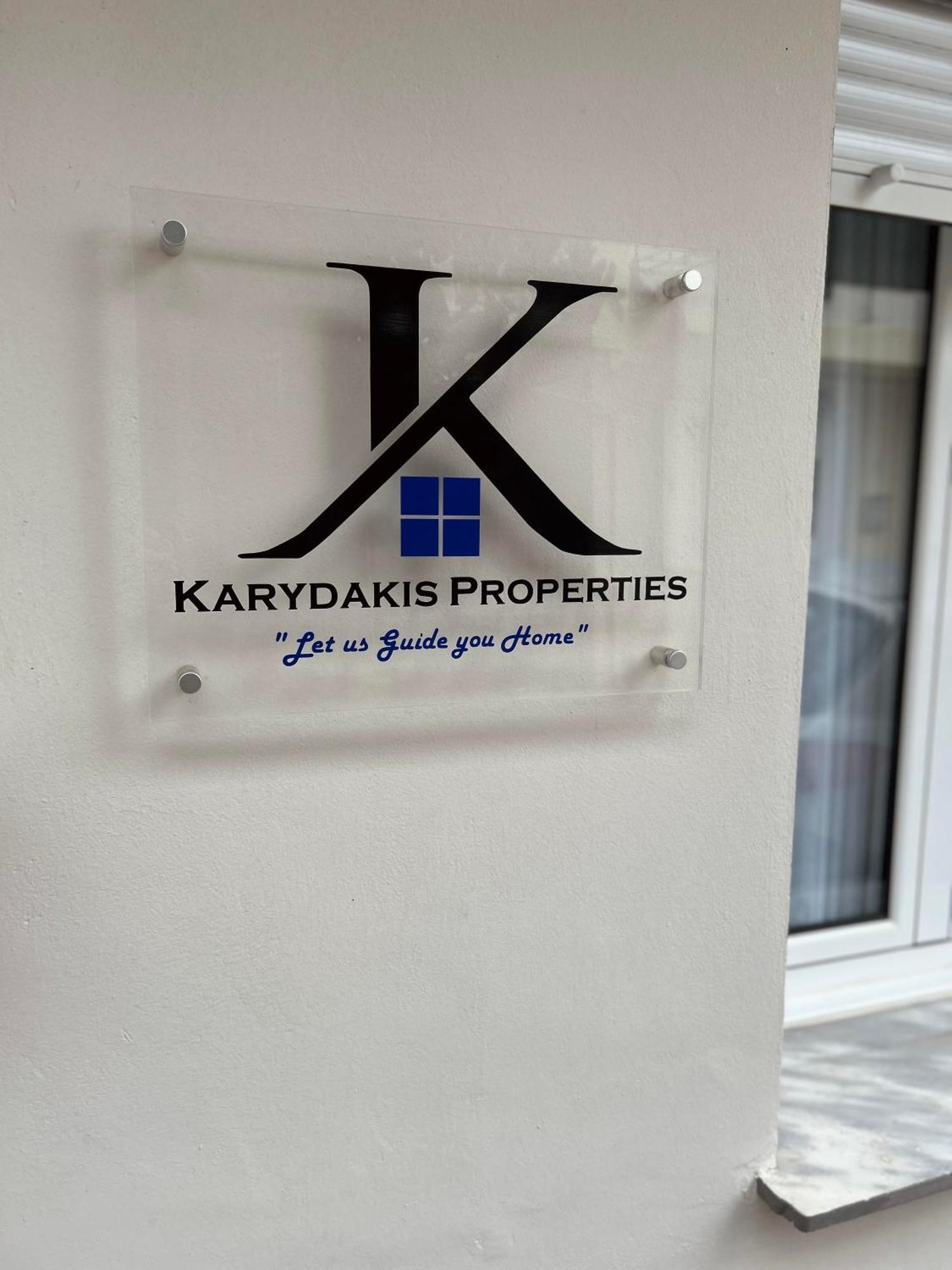 Karydakis Сasa de vacaciones